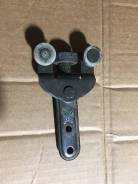 Ролик дверной. Toyota Hiace Regius, RCH47W, RCH41W, KCH46G, KCH46W Toyota Touring Hiace, RCH41W, RCH47W, KCH46W