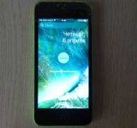Apple iPhone 5c 8Gb. Б/у