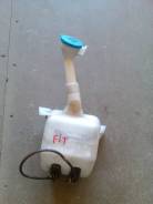 Стеклоомыватель. Honda