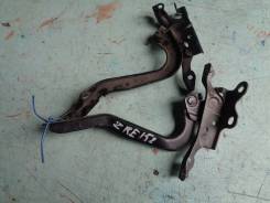Крепление капота. Toyota Corolla, CE140, ZRE142, ZRE151, ZRE152, NDE150, ZZE150, ZZE141, ZZE142, ADE150, NZE141 Toyota Corolla Rumion, ZRE152, ZRE152N...