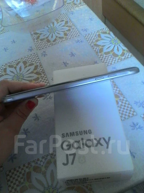 Samsung Galaxy J7. �/� ����