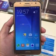 Samsung Galaxy J7. �/� ����