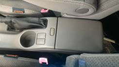 Подлокотник. Subaru Forester, SG5 Двигатели: EJ202, EJ205