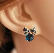 Серьги.
