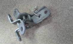 Крепление боковой двери. Toyota Caldina, CT190G, CT190