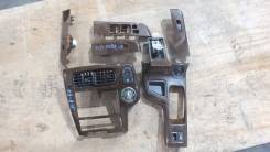 Консоль центральная. Nissan Terrano, TR50, LR50, LUR50, PR50, RR50 Nissan Terrano Regulus, JLUR50, JTR50, JRR50, JLR50 Двигатели: ZD30DDTIWB, QD32TI...
