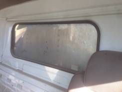 Стекло заднее. Isuzu Elf, NPR66L