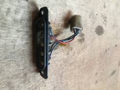 Концевик двери боковой. Mitsubishi Delica Space Gear, PD4W, PF8W, PD6W, PC5W, PD5V, PF6W, PB4W, PC4W, PD8W, PB5W, PA4W, PB6W, PA5W, PB5V, PE8W, PA5V...