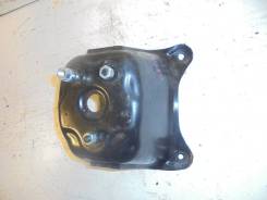 Крепление запасного колеса. Suzuki Grand Vitara Suzuki Escudo, TD94W, TD54W, TDA4W Двигатели: J20A, J24B