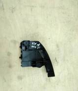Крепление бампера. Toyota Land Cruiser, GRJ200, J200, URJ200, URJ202W, UZJ200, UZJ200W, VDJ200 Двигатели: 1GRFE, 1URFE, 1VDFTV, 2UZFE, 3URFE