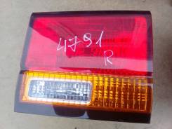 Вставка багажника. Nissan Elgrand, ALE50 Двигатель VG33E