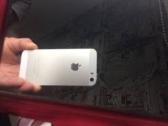 Apple iPhone 5s 16Gb. Б/у