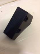 Подставка под ногу. Mitsubishi Delica, PA4W, PA5W, PB4W, PB5W, PB6W, PC4W, PC5W, PD4W, PD6W, PD8W, PE6W, PE8W, PF6W, PF8W