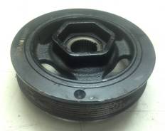 Шкив коленвала. Honda Civic, DBA-FD1 Honda Stream, DBA-RN7, DBA-RN6 Honda FR-V Двигатели: R16A1, R18A1, R16A2, R18A2