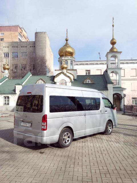 Nissan большой микроавтобус