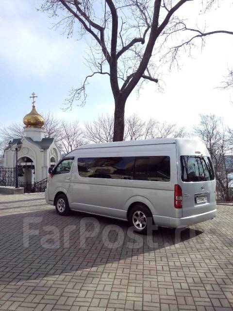Ниссан большой микроавтобус