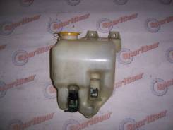 Бачок стеклоомывателя. Subaru Forester, SG5, SG9, SG9L Двигатели: EJ202, EJ205, EJ255