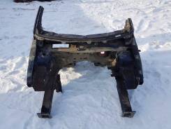 Передняя часть автомобиля. Ford Focus, DFW, DNW, DBW