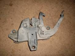 Замок капота в Барнауле Замок капота. Mitsubishi RVR, N11W, N13W, N18W, N21W, N21WG, N23W, N23WG, N28W, N28WG Mitsubishi Chariot, N31W, N33W, N34W, N38W, N43W, N44W, N48W 4D6...
