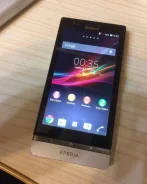 Sony Xperia P. �/�