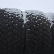 Bridgestone W940. Зимние, без шипов, износ: 10%, 2 шт