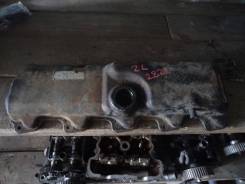 Крышка головки блока цилиндров. Toyota: Cressida, Cresta, 4Runner, Qualis, Hilux, Land Cruiser, Regius Ace, Dyna, Land Cruiser Prado, Hiace, T.U.V, Cr...