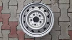 Nissan. 5.0x14, 5x114.30