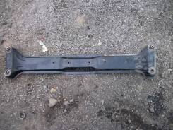 Балка под кпп. Mitsubishi Pajero, V63W, V73W, V65W, V75W, V78W, V97W, V77W, V68W