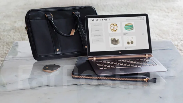 HP Spectre 13. 13.3", 3 100����, ���� 960���, WiFi: 1, Bluetooth: 1, ����������� �� 11��. ����