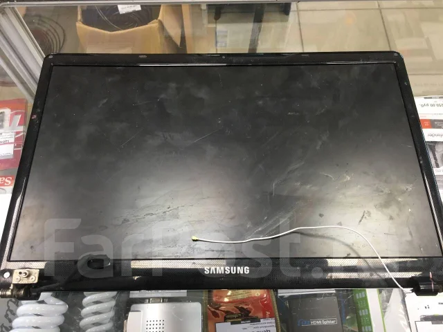 Samsung 300E5C. WiFi: 1, Bluetooth: 1 ����