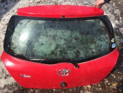 Дверь багажника. Toyota Vitz