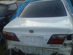 Крышка багажника. Honda Accord, CF4