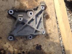 Крепление компрессора кондиционера. Mitsubishi Colt, Z27A, Z26A, Z27WG, Z25A, Z27AG, Z28A, Z27W Двигатель 4G19