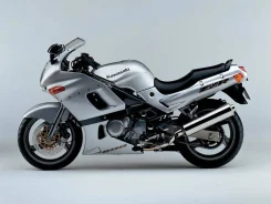 Kawasaki GPZ 400 ����