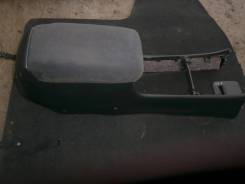 Бардачок. Honda Inspire, UC1 Двигатель J30A