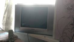 Sony. 21"