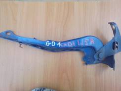 Крепление капота. Honda Fit, GD1 Двигатель L13A