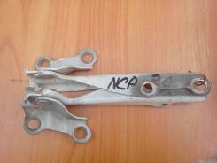 Крепление капота. Toyota Funcargo, NCP20 Двигатель 2NZFE