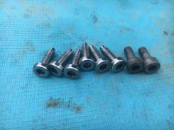Крышка двигателя. Toyota Verossa, GX110, JZX110, GX115 Toyota Mark II Wagon Blit, GX110, JZX115, JZX110, GX115 Toyota Mark II, JZX115, GX110, GX115, J...
