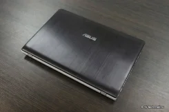 Asus N76VZ. 17.3", 2,6����, ��� 6 ��, ���� 700���, WiFi: 1, Bluetooth: 1, ����������� �� 12��. ����