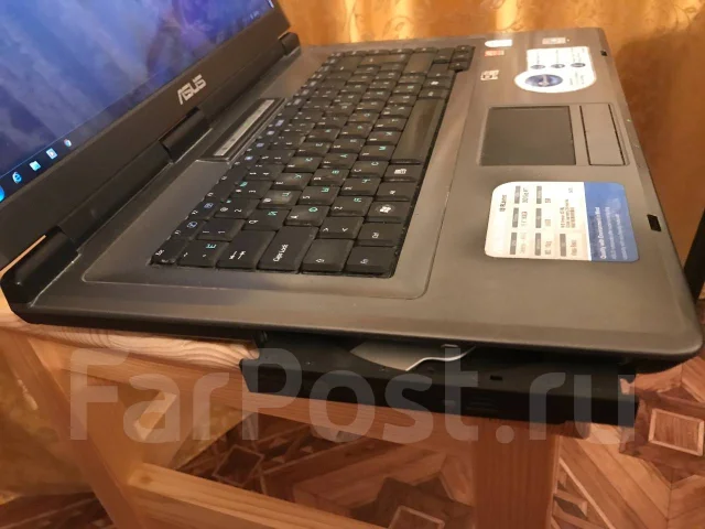 Asus X51R. 15.4", 2����, ��� 2048 ��, ���� 80���, WiFi: 1, ����������� �� 1��. ����
