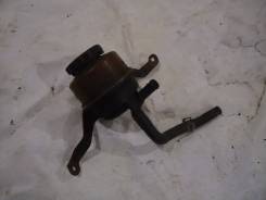 Бачок гидроусилителя руля. Toyota Celica, ST183, ST184, ST185, ST182 Toyota Corona Exiv, ST183, ST181, ST182, ST180 Toyota Carina ED, ST183, ST182, ST...