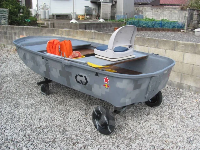 Yamaha Fish. 2004 ���, ����� 2,77��., ��������� ���������, 5��.�., ������. ��� ����� �� ������������ ����