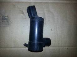 Мотор бачка омывателя. Subaru: Forester, Legacy, Impreza, Outback, Exiga Двигатели: EJ203, EJ204, EJ205, EJ255, EJ20C, EJ20X, EJ20Y, EJ253, EJ30D, EJ1...
