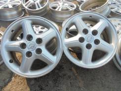Nissan. 6.5x15, 5x114.30, ET40, ЦО 66,1 мм.