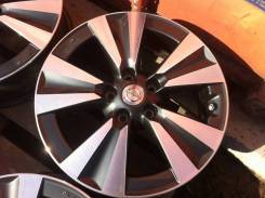 Nissan. 7.0x17, 5x114.30, ET45, ЦО 66,1 мм.