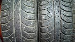 Bridgestone Ice Cruiser. Зимние, шипованные, 2012 год, износ: 40%, 4 шт