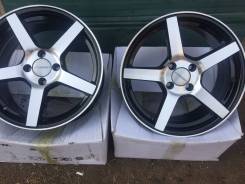 Vossen. 7.0x16, 4x100.00, ET40, ЦО 73,1 мм.