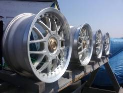 RAYS VOLK RACING. 7.0/8.0x17, 4x114.30, 5x114.30, ET39/38, ЦО 71,0 мм.