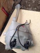 Бачок стеклоомывателя. Toyota Harrier, GSU35, GSU36, GSU31, GSU30, MCU35W, MCU31, MCU30, MCU35, MCU36, GSU30W, ACU30, ACU35 Двигатели: 2AZFE, 2GRFE, 1...